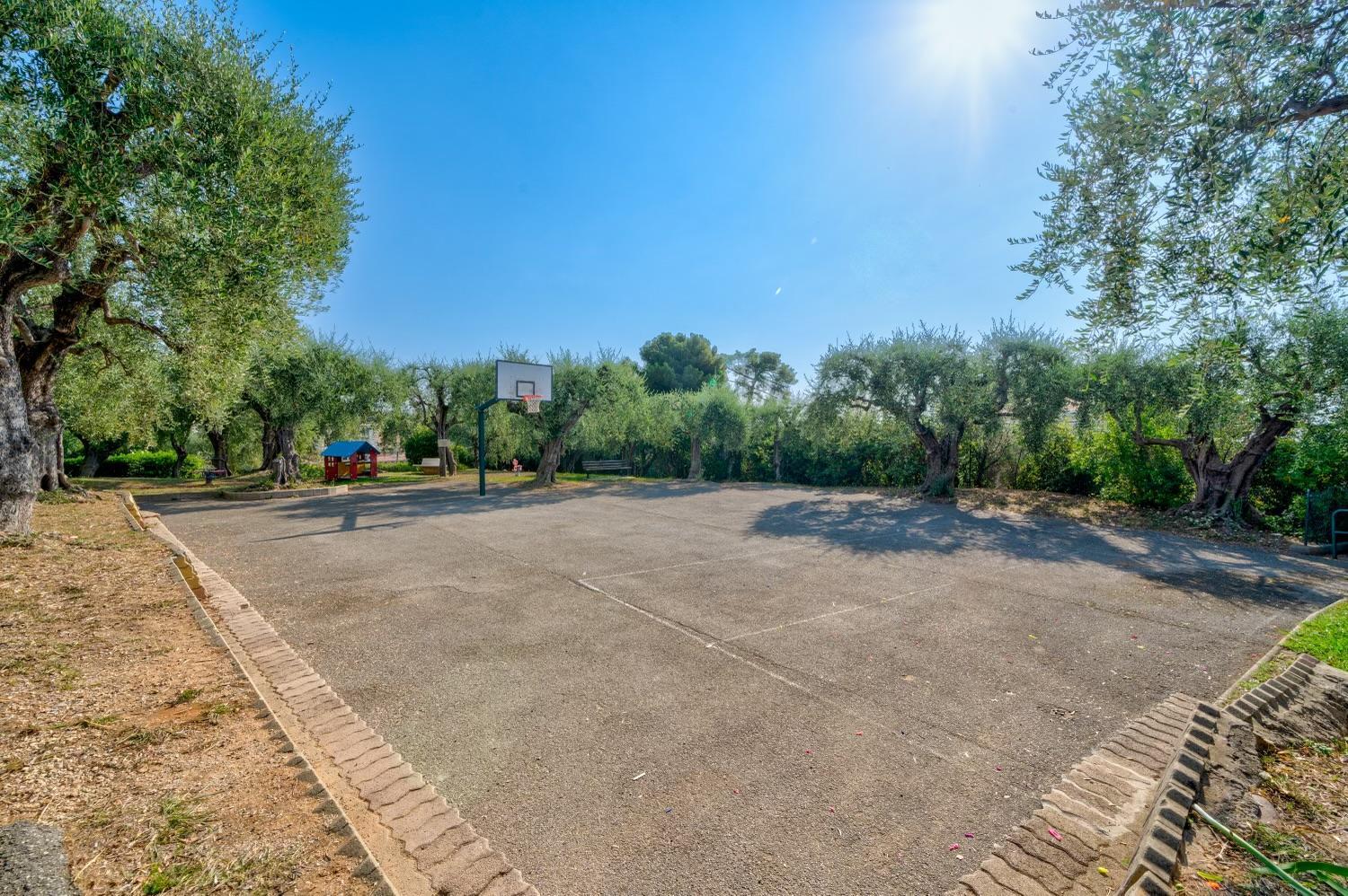 Superbe 2 Pieces Clim Et Parking Daire Nice Dış mekan fotoğraf